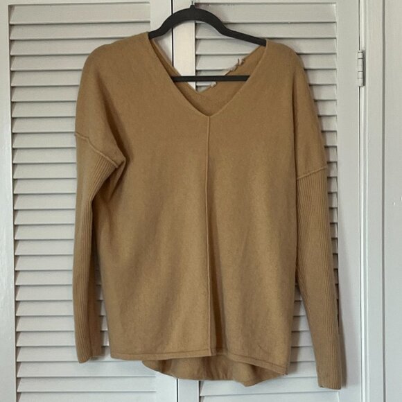 Soft Surroundings cashmere sweater caramel tan yellow v-neck dolman pullover XS - Picture 1 of 8